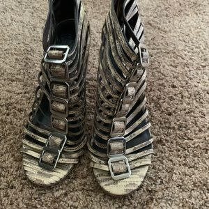 Tory Burch sandals EUC 8